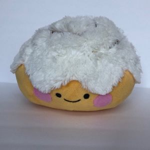 Stuffed Cinnamon Roll by Squishable
